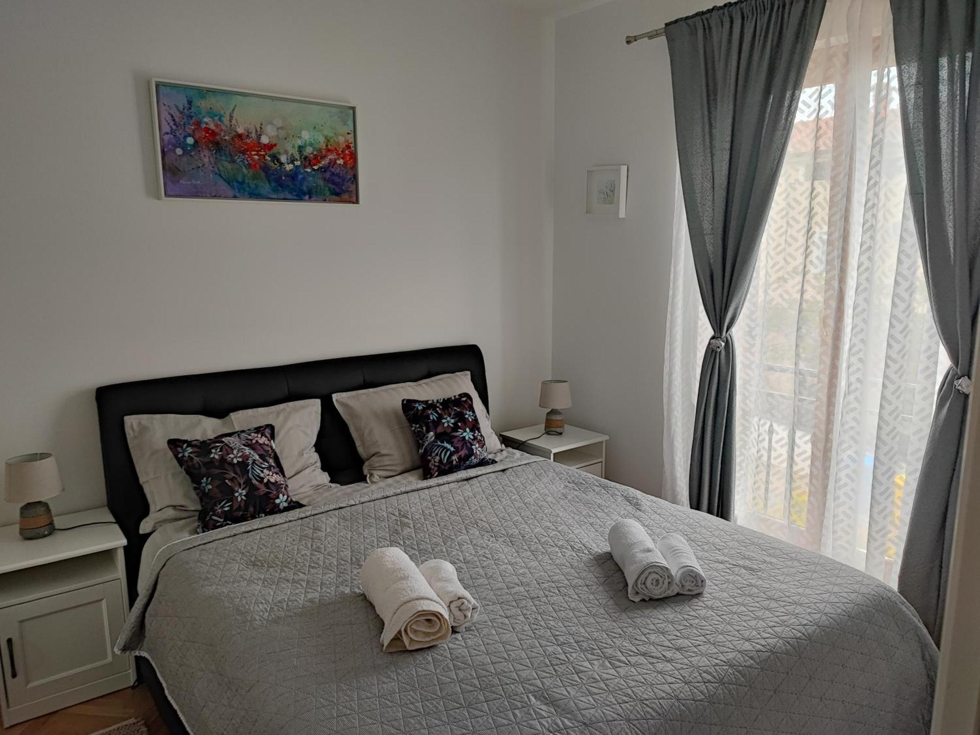 Santa Eufemia Rovinj 10Min Walk To City & Free Garage Parking Apartman Szoba fotó